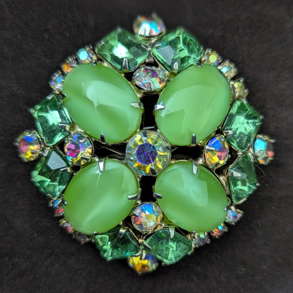 Elegant Silver and Green Brooch